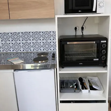 1 Personne - Université, Stationnement Gratuit